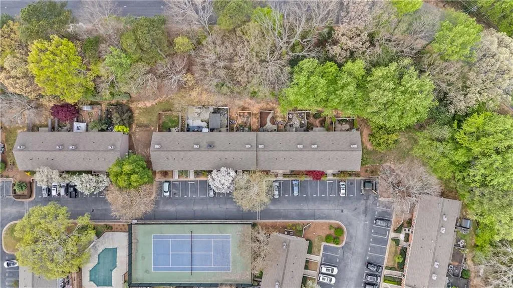 7750 Roswell Road Unit 9e, Atlanta, Georgia 30350, 3 Bedrooms Bedrooms, ,2 BathroomsBathrooms,Residential,For Sale,7750 Roswell Road Unit 9e,7752896