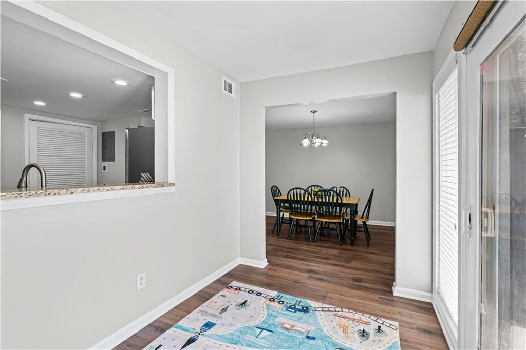 7750 Roswell Road Unit 9e, Atlanta, Georgia 30350, 3 Bedrooms Bedrooms, ,2 BathroomsBathrooms,Residential,For Sale,7750 Roswell Road Unit 9e,7752896