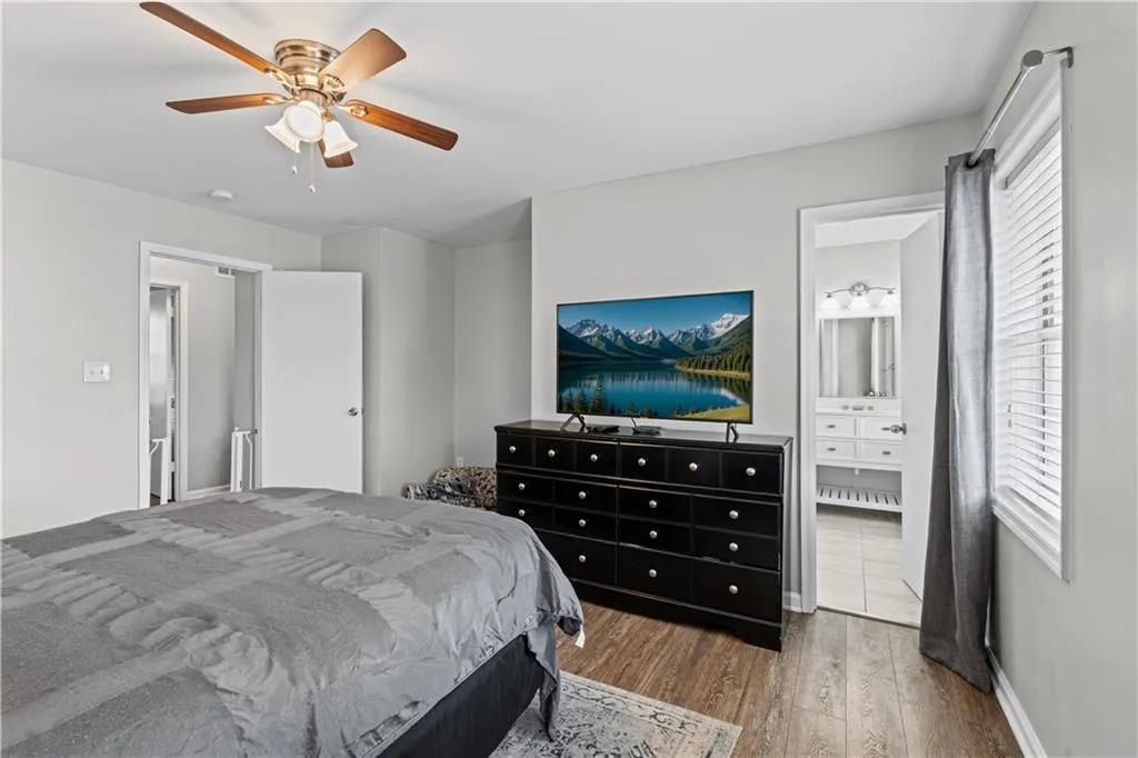 7750 Roswell Road Unit 9e, Atlanta, Georgia 30350, 3 Bedrooms Bedrooms, ,2 BathroomsBathrooms,Residential,For Sale,7750 Roswell Road Unit 9e,7752896