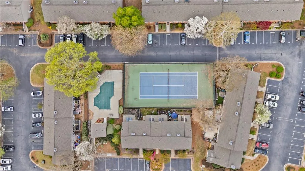 7750 Roswell Road Unit 9e, Atlanta, Georgia 30350, 3 Bedrooms Bedrooms, ,2 BathroomsBathrooms,Residential,For Sale,7750 Roswell Road Unit 9e,7752896