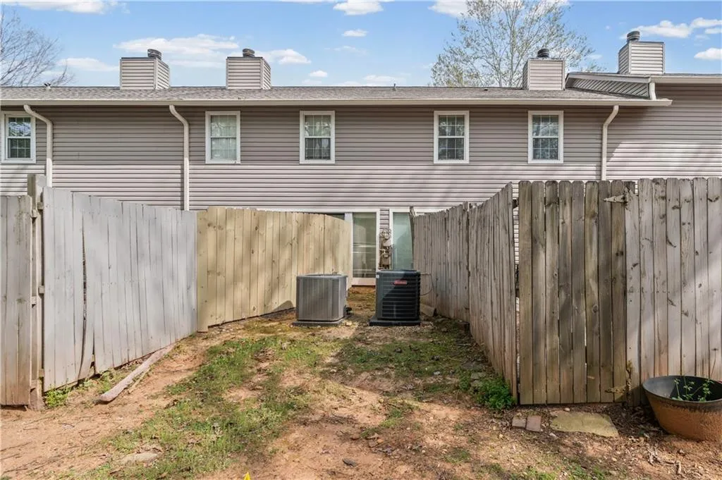 7750 Roswell Road Unit 9e, Atlanta, Georgia 30350, 3 Bedrooms Bedrooms, ,2 BathroomsBathrooms,Residential,For Sale,7750 Roswell Road Unit 9e,7752896