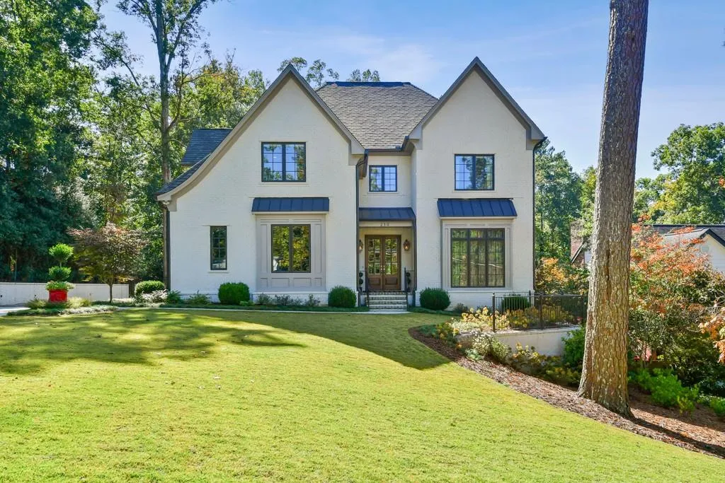 230 Danbury Lane, Atlanta, Georgia 30327, 5 Bedrooms Bedrooms, ,6 BathroomsBathrooms,Residential,Sold,230 Danbury Lane,6662856
