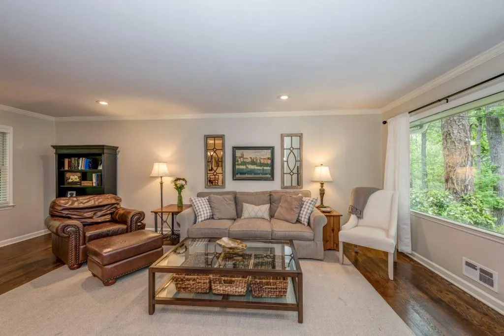 4010 Stovall Terrace Ne, Atlanta, Georgia 30342, 3 Bedrooms Bedrooms, ,2 BathroomsBathrooms,Residential,Sold,4010 Stovall Terrace Ne,5836906