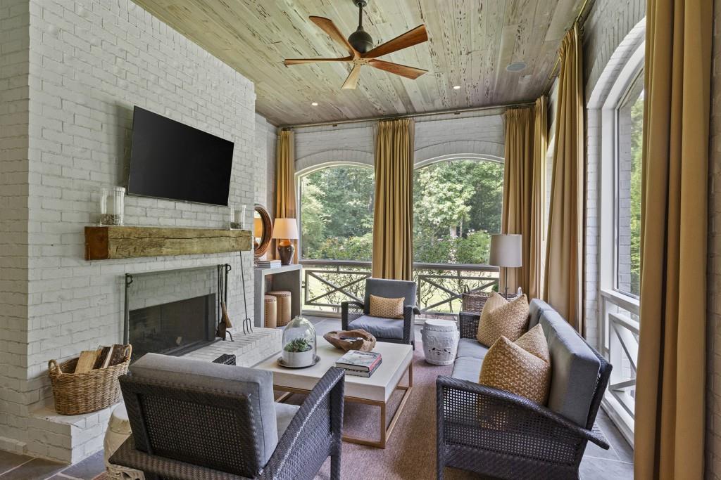 4794 Rebel Trail, Sandy Springs, Georgia 30327, 5 Bedrooms Bedrooms, ,5 BathroomsBathrooms,Residential,Sold,4794 Rebel Trail,7278039