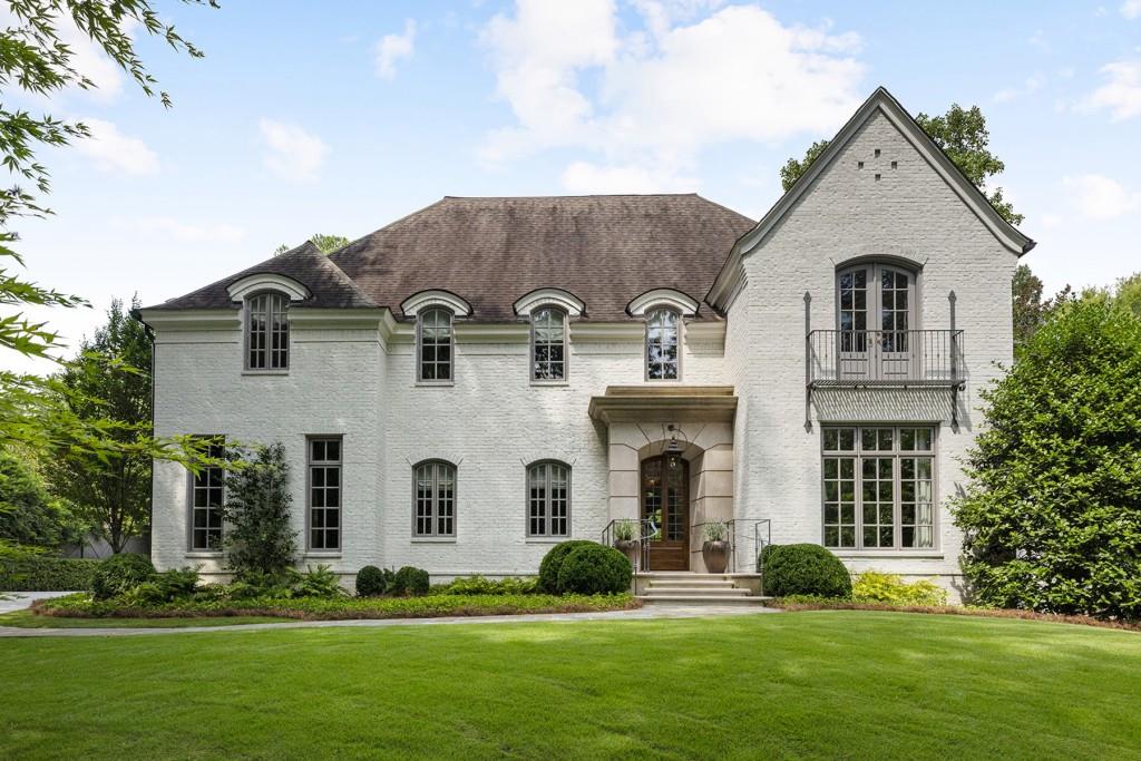 4794 Rebel Trail, Sandy Springs, Georgia 30327, 5 Bedrooms Bedrooms, ,5 BathroomsBathrooms,Residential,Sold,4794 Rebel Trail,7278039