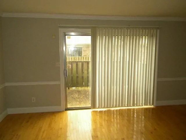 5567 Kingsport Drive Unit 21, Atlanta, Georgia 30342, 2 Bedrooms Bedrooms, ,1 BathroomBathrooms,Residential,Sold,5567 Kingsport Drive Unit 21,5640066