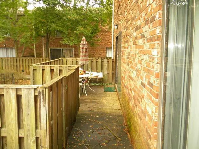 5567 Kingsport Drive Unit 21, Atlanta, Georgia 30342, 2 Bedrooms Bedrooms, ,1 BathroomBathrooms,Residential,Sold,5567 Kingsport Drive Unit 21,5640066