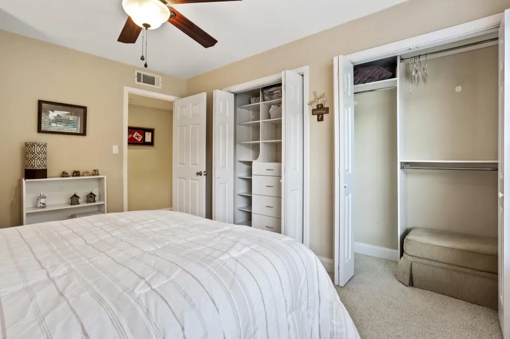 6980 Roswell Road Unit F1, Atlanta, Georgia 30328, 3 Bedrooms Bedrooms, ,2 BathroomsBathrooms,Residential,Sold,6980 Roswell Road Unit F1,6935383