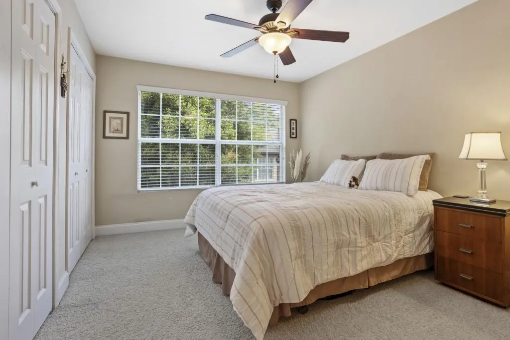 6980 Roswell Road Unit F1, Atlanta, Georgia 30328, 3 Bedrooms Bedrooms, ,2 BathroomsBathrooms,Residential,Sold,6980 Roswell Road Unit F1,6935383