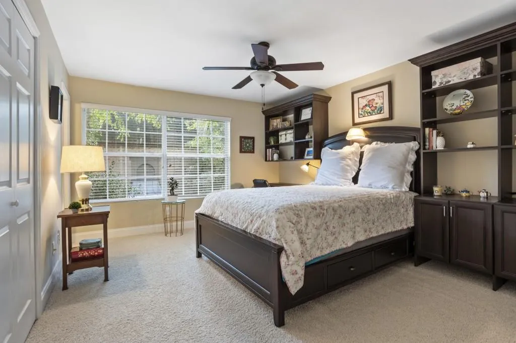 6980 Roswell Road Unit F1, Atlanta, Georgia 30328, 3 Bedrooms Bedrooms, ,2 BathroomsBathrooms,Residential,Sold,6980 Roswell Road Unit F1,6935383