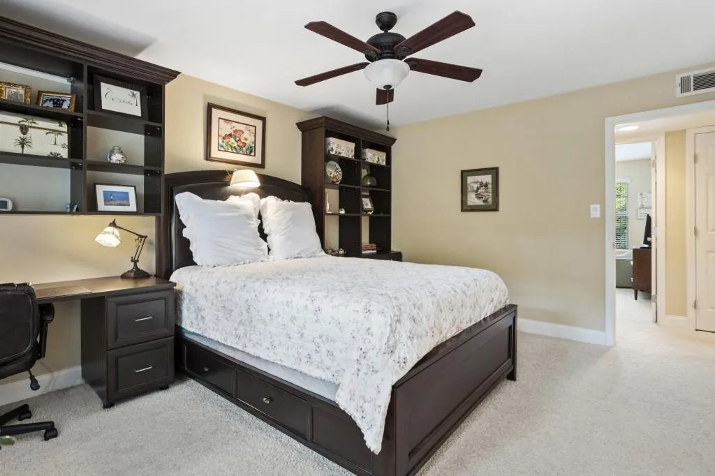 6980 Roswell Road Unit F1, Atlanta, Georgia 30328, 3 Bedrooms Bedrooms, ,2 BathroomsBathrooms,Residential,Sold,6980 Roswell Road Unit F1,6935383
