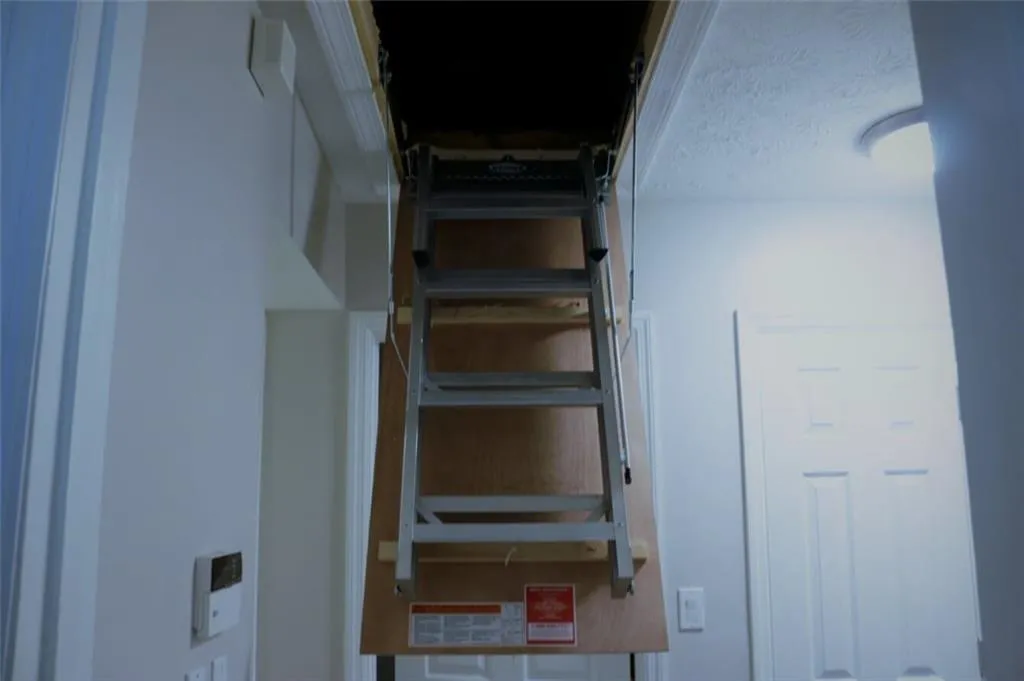 6700 Roswell Road Unit 16f, Atlanta, Georgia 30328, 2 Bedrooms Bedrooms, ,1 BathroomBathrooms,Residential,Sold,6700 Roswell Road Unit 16f,6048318