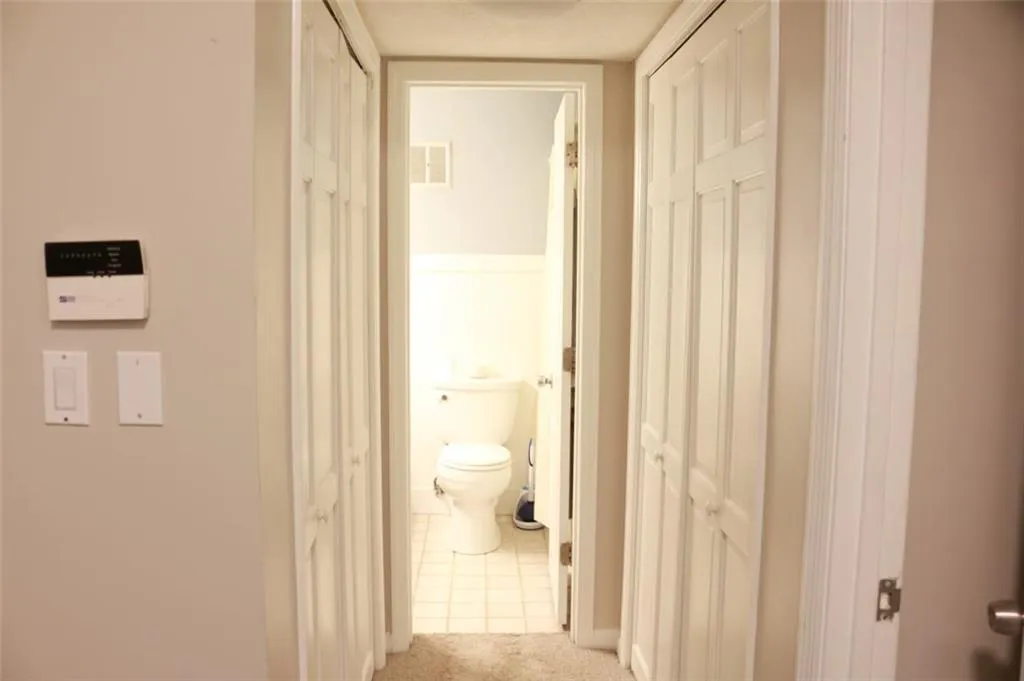 6700 Roswell Road Unit 16f, Atlanta, Georgia 30328, 2 Bedrooms Bedrooms, ,1 BathroomBathrooms,Residential,Sold,6700 Roswell Road Unit 16f,6048318