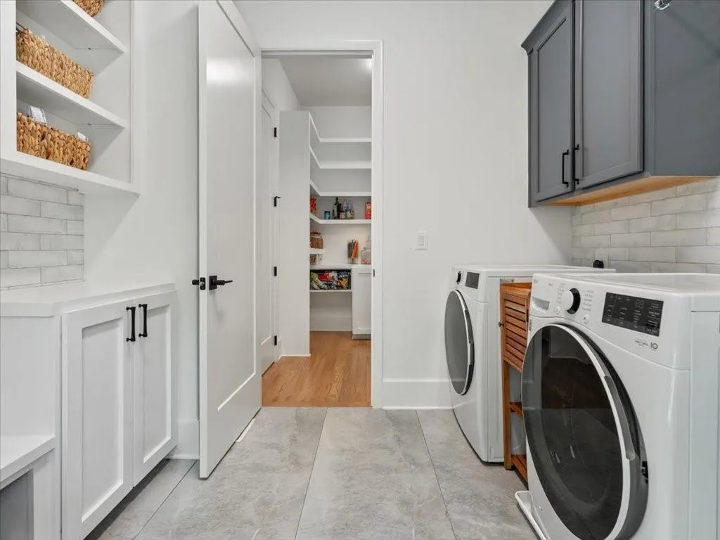 130 Nezhat Place, Atlanta, Georgia 30350, 5 Bedrooms Bedrooms, ,5 BathroomsBathrooms,Residential,Sold,130 Nezhat Place,7411141