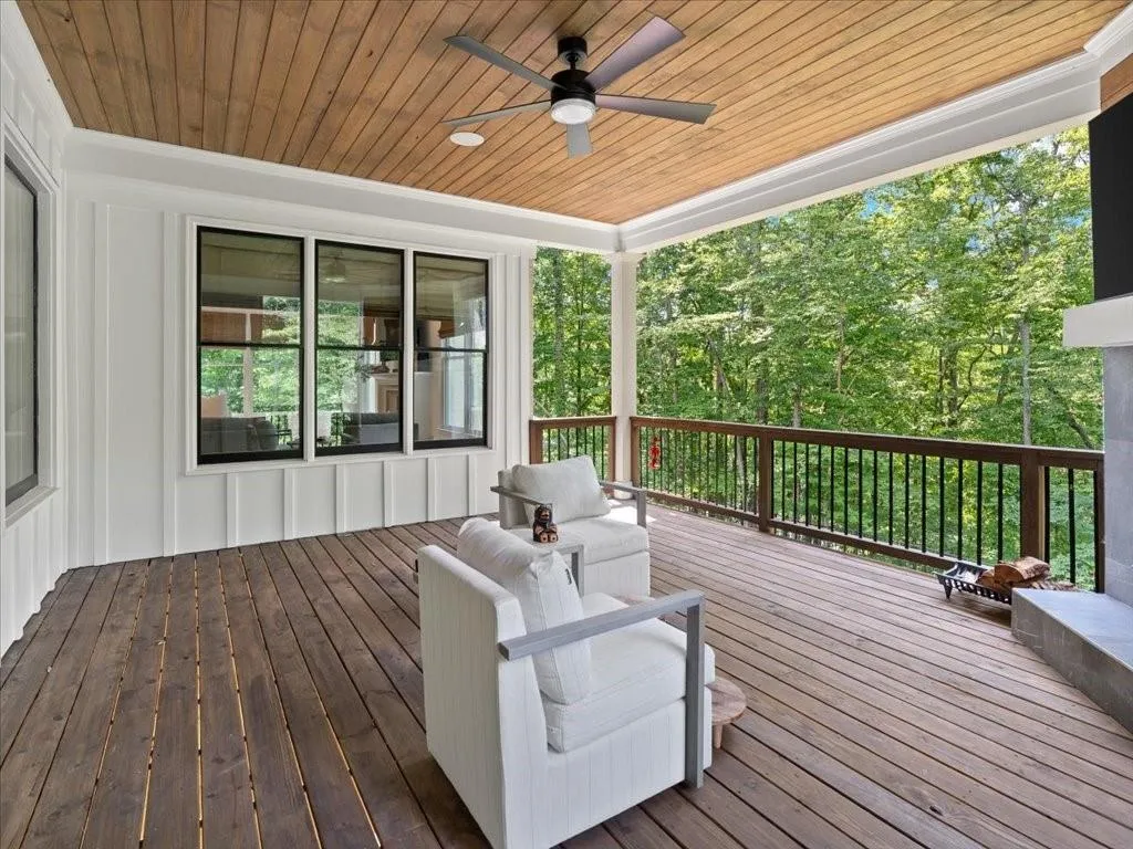 130 Nezhat Place, Atlanta, Georgia 30350, 5 Bedrooms Bedrooms, ,5 BathroomsBathrooms,Residential,Sold,130 Nezhat Place,7411141