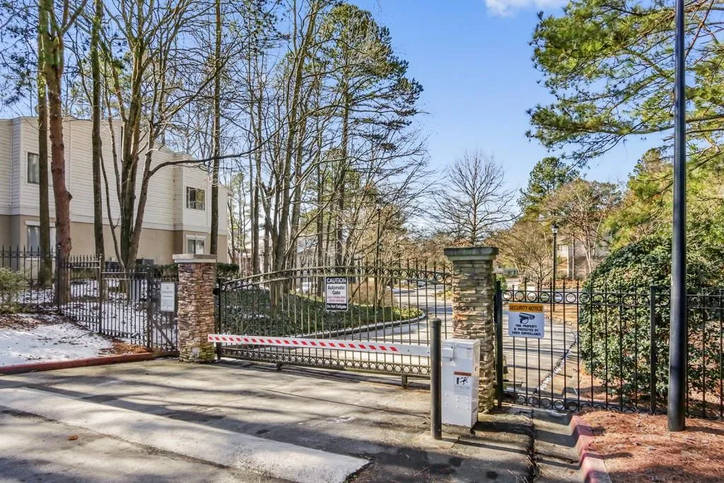 2008 Wingate Way Unit 2008, Atlanta, Georgia 30350, 1 Bedroom Bedrooms, ,1 BathroomBathrooms,Residential,Sold,2008 Wingate Way Unit 2008,5954438
