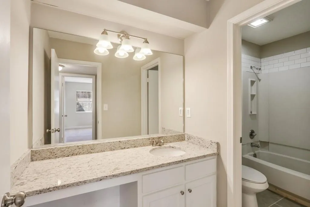 2008 Wingate Way Unit 2008, Atlanta, Georgia 30350, 1 Bedroom Bedrooms, ,1 BathroomBathrooms,Residential,Sold,2008 Wingate Way Unit 2008,5954438