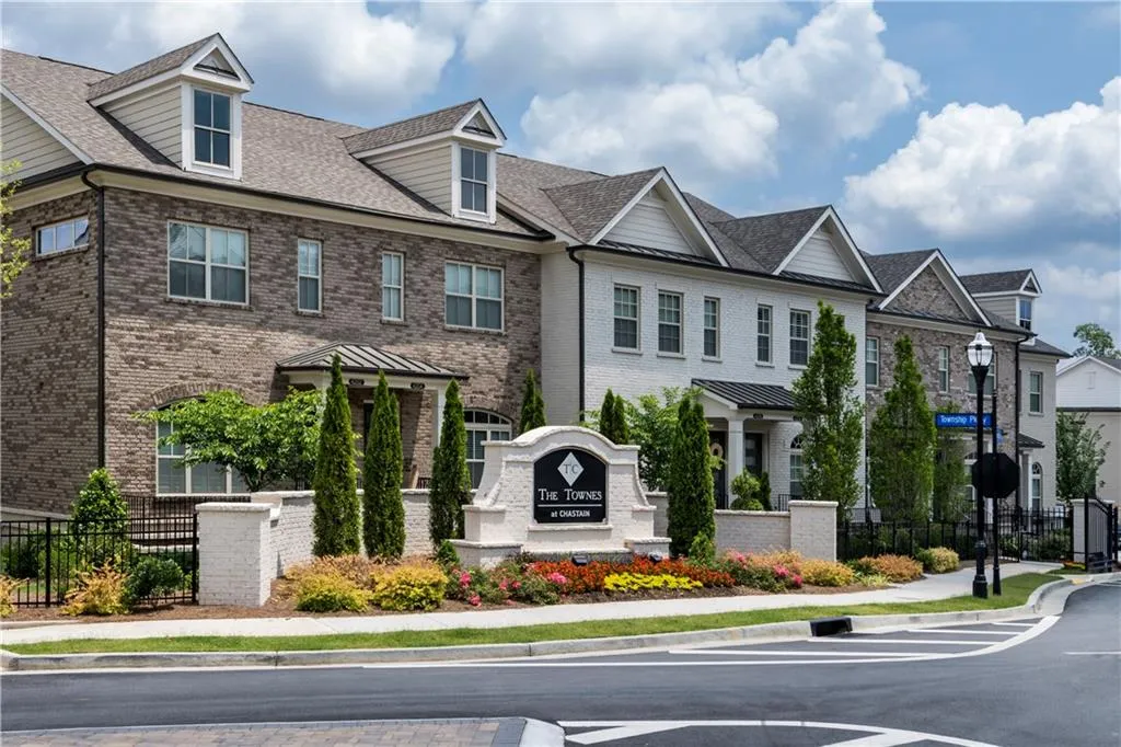 4217 Deming Circle Unit 76, Sandy Springs, Georgia 30342, 2 Bedrooms Bedrooms, ,2 BathroomsBathrooms,Residential,Sold,4217 Deming Circle Unit 76,6570472