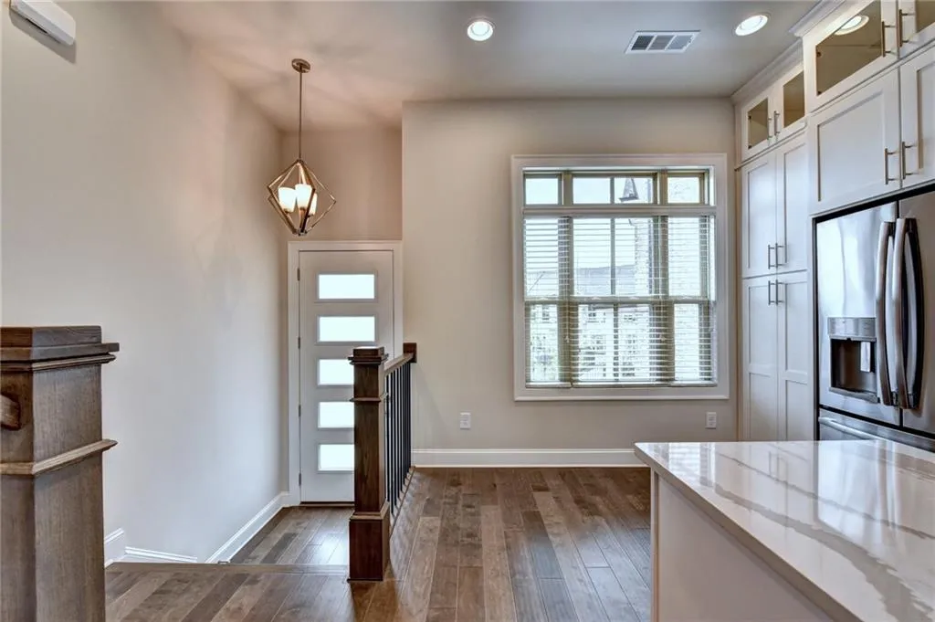 4217 Deming Circle Unit 76, Sandy Springs, Georgia 30342, 2 Bedrooms Bedrooms, ,2 BathroomsBathrooms,Residential,Sold,4217 Deming Circle Unit 76,6570472