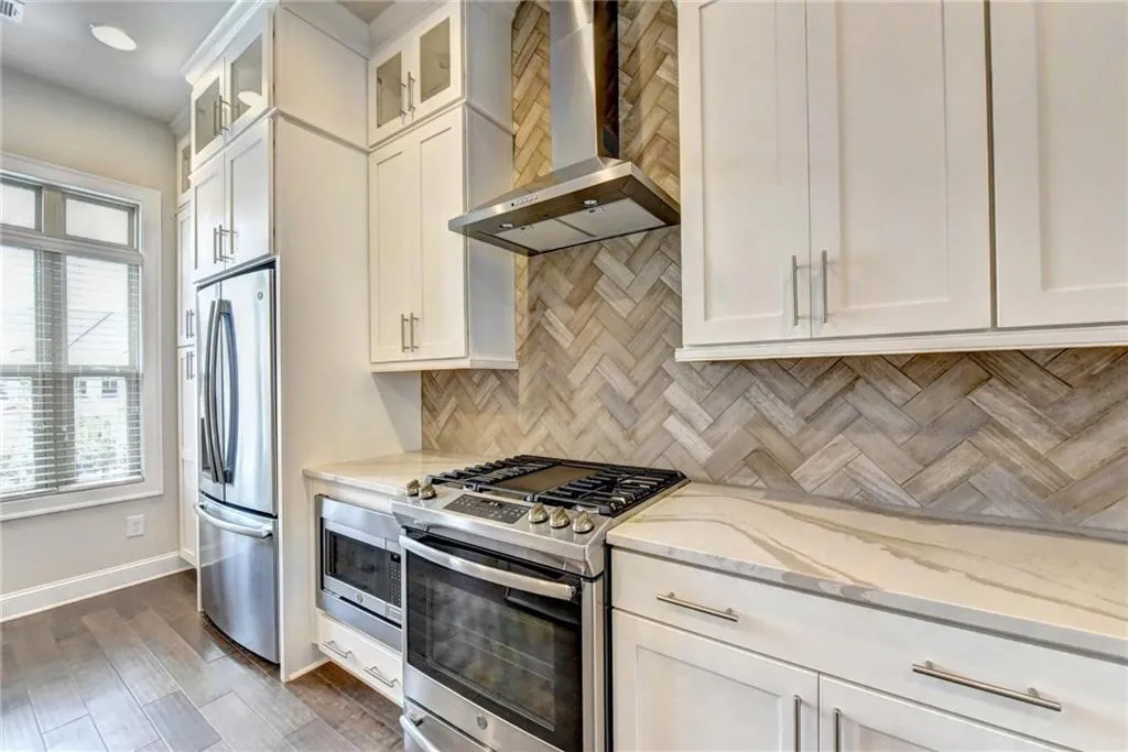 4217 Deming Circle Unit 76, Sandy Springs, Georgia 30342, 2 Bedrooms Bedrooms, ,2 BathroomsBathrooms,Residential,Sold,4217 Deming Circle Unit 76,6570472
