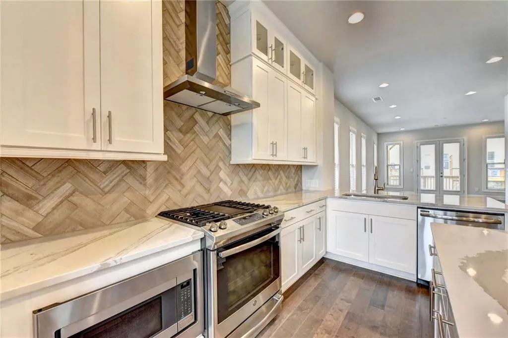 4217 Deming Circle Unit 76, Sandy Springs, Georgia 30342, 2 Bedrooms Bedrooms, ,2 BathroomsBathrooms,Residential,Sold,4217 Deming Circle Unit 76,6570472