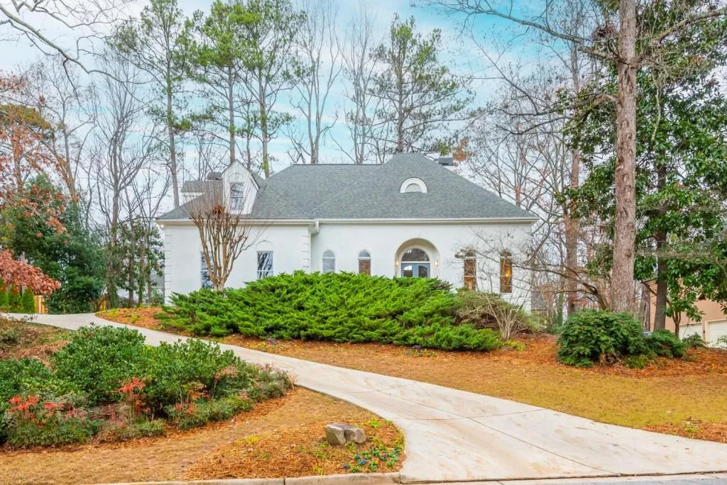 190 Morgan Farm Drive, Sandy Springs, Georgia 30342, 6 Bedrooms Bedrooms, ,4 BathroomsBathrooms,Residential,Sold,190 Morgan Farm Drive,7153524