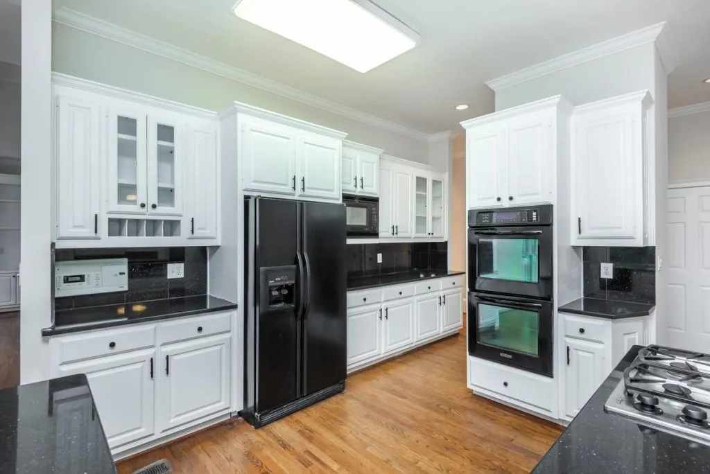 190 Morgan Farm Drive, Sandy Springs, Georgia 30342, 6 Bedrooms Bedrooms, ,4 BathroomsBathrooms,Residential,Sold,190 Morgan Farm Drive,7153524