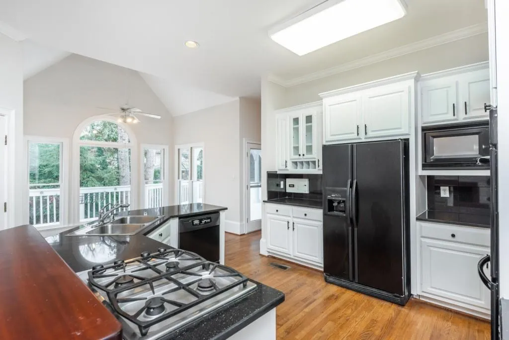 190 Morgan Farm Drive, Sandy Springs, Georgia 30342, 6 Bedrooms Bedrooms, ,4 BathroomsBathrooms,Residential,Sold,190 Morgan Farm Drive,7153524