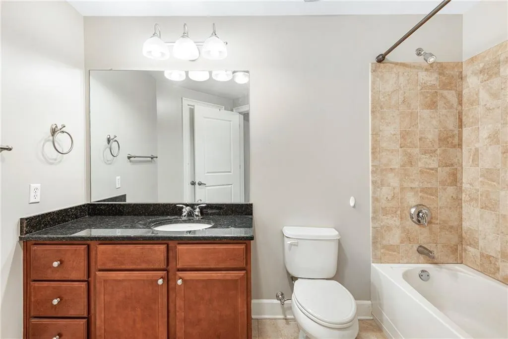 200 River Vista Drive Unit 231, Atlanta, Georgia 30339, 2 Bedrooms Bedrooms, ,2 BathroomsBathrooms,Residential,Sold,200 River Vista Drive Unit 231,7089270
