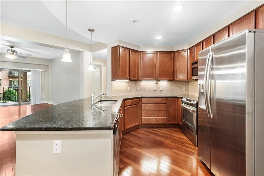 200 River Vista Drive Unit 231, Atlanta, Georgia 30339, 2 Bedrooms Bedrooms, ,2 BathroomsBathrooms,Residential,Sold,200 River Vista Drive Unit 231,7089270