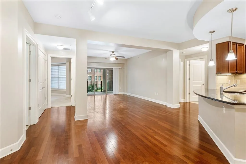 200 River Vista Drive Unit 231, Atlanta, Georgia 30339, 2 Bedrooms Bedrooms, ,2 BathroomsBathrooms,Residential,Sold,200 River Vista Drive Unit 231,7089270