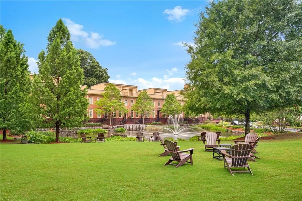 200 River Vista Drive Unit 231, Atlanta, Georgia 30339, 2 Bedrooms Bedrooms, ,2 BathroomsBathrooms,Residential,Sold,200 River Vista Drive Unit 231,7089270