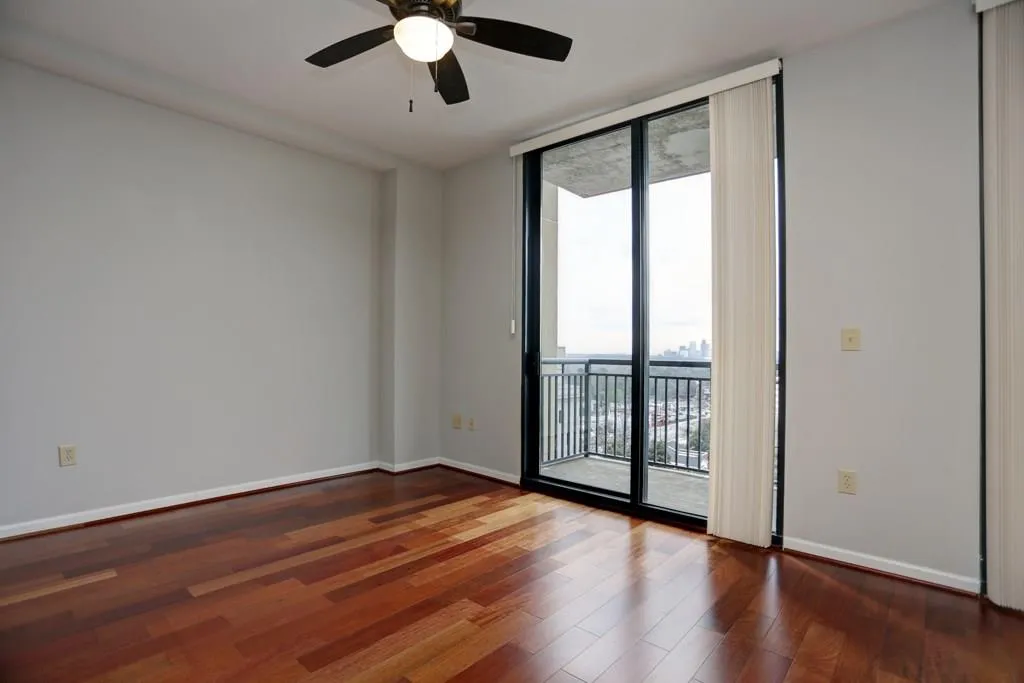 3040 Peachtree Road Nw Unit 1005, Atlanta, Georgia 30305, 1 Bedroom Bedrooms, ,1 BathroomBathrooms,Residential,Sold,3040 Peachtree Road Nw Unit 1005,5638683