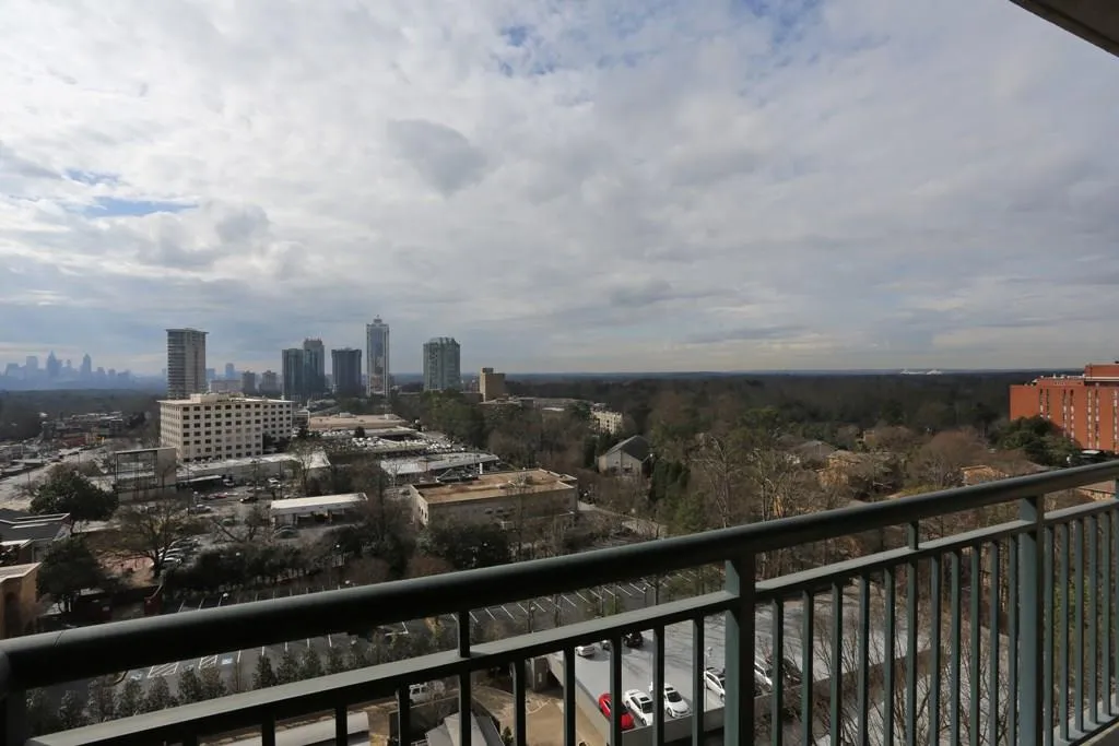 3040 Peachtree Road Nw Unit 1005, Atlanta, Georgia 30305, 1 Bedroom Bedrooms, ,1 BathroomBathrooms,Residential,Sold,3040 Peachtree Road Nw Unit 1005,5638683