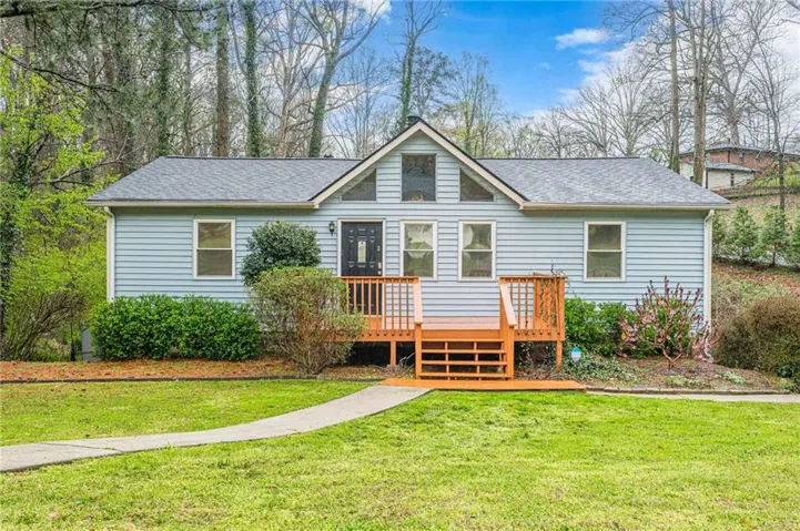 Welcome to 549 Pineland Circle, Mableton