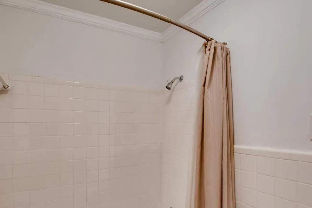 6520 Roswell Road Unit 22, Sandy Springs, Georgia 30328, 2 Bedrooms Bedrooms, ,2 BathroomsBathrooms,Residential,Sold,6520 Roswell Road Unit 22,6712507