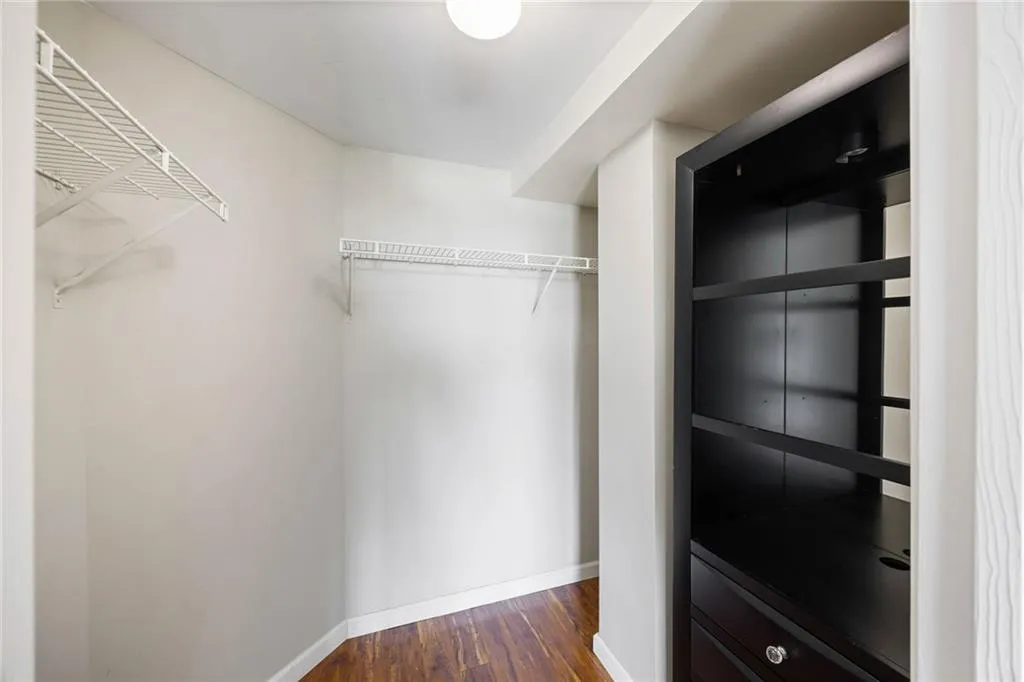 795 Hammond Drive Unit 1707, Atlanta, Georgia 30328, 2 Bedrooms Bedrooms, ,2 BathroomsBathrooms,Residential,For Sale,795 Hammond Drive Unit 1707,7551366