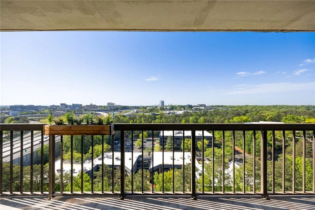 795 Hammond Drive Unit 1707, Atlanta, Georgia 30328, 2 Bedrooms Bedrooms, ,2 BathroomsBathrooms,Residential,For Sale,795 Hammond Drive Unit 1707,7551366