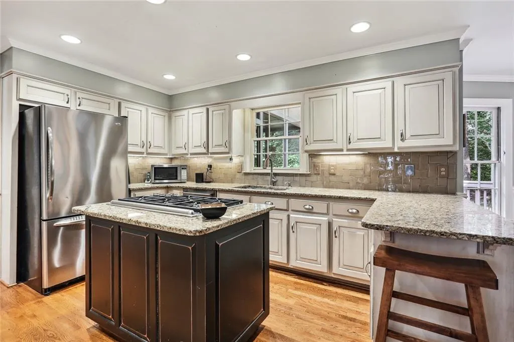 2395 Kimbrough Court, Sandy Springs, Georgia 30350, 4 Bedrooms Bedrooms, ,4 BathroomsBathrooms,Residential,Sold,2395 Kimbrough Court,7072639