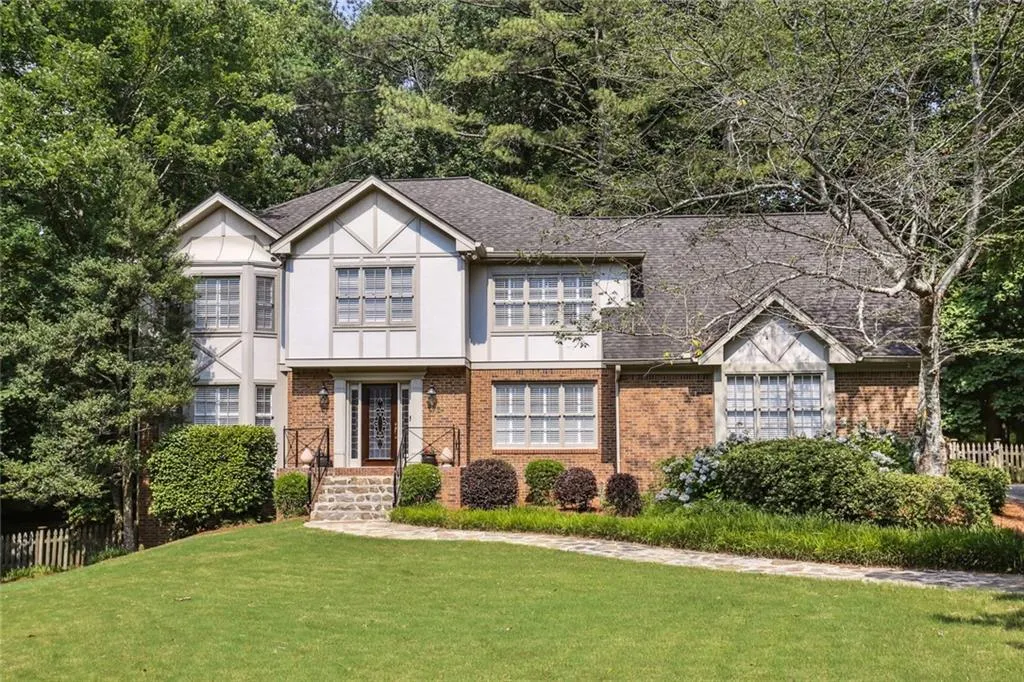 2395 Kimbrough Court, Sandy Springs, Georgia 30350, 4 Bedrooms Bedrooms, ,4 BathroomsBathrooms,Residential,Sold,2395 Kimbrough Court,7072639