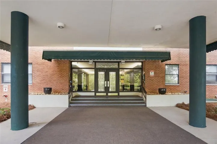 Welcome Home to Slaton Manor!
