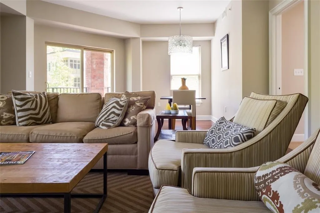 200 River Vista Drive Unit 423, Atlanta, Georgia 30339, 2 Bedrooms Bedrooms, ,2 BathroomsBathrooms,Residential,Sold,200 River Vista Drive Unit 423,6873389