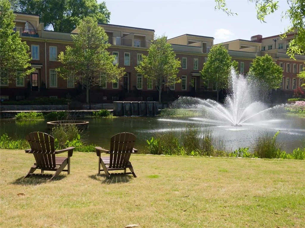 200 River Vista Drive Unit 423, Atlanta, Georgia 30339, 2 Bedrooms Bedrooms, ,2 BathroomsBathrooms,Residential,Sold,200 River Vista Drive Unit 423,6873389