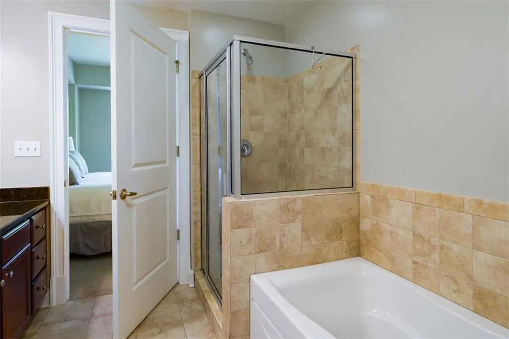 200 River Vista Drive Unit 423, Atlanta, Georgia 30339, 2 Bedrooms Bedrooms, ,2 BathroomsBathrooms,Residential,Sold,200 River Vista Drive Unit 423,6873389