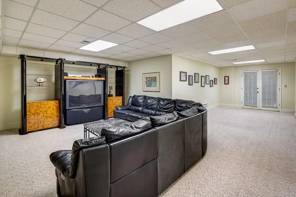 7780 Landowne Drive, Sandy Springs, Georgia 30350, 5 Bedrooms Bedrooms, ,4 BathroomsBathrooms,Residential,Sold,7780 Landowne Drive,5664511