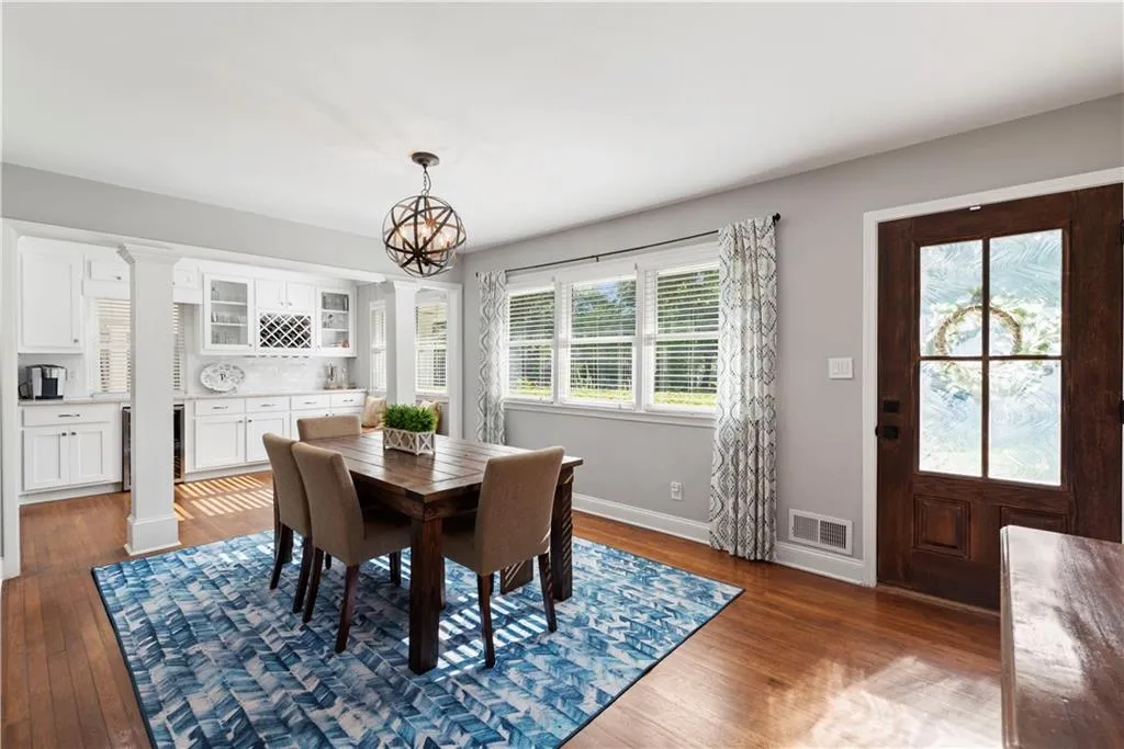 6800 Sunny Brook Lane, Sandy Springs, Georgia 30328, 4 Bedrooms Bedrooms, ,2 BathroomsBathrooms,Residential,Sold,6800 Sunny Brook Lane,6943346