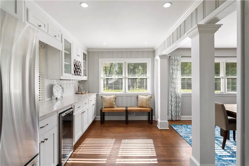 6800 Sunny Brook Lane, Sandy Springs, Georgia 30328, 4 Bedrooms Bedrooms, ,2 BathroomsBathrooms,Residential,Sold,6800 Sunny Brook Lane,6943346