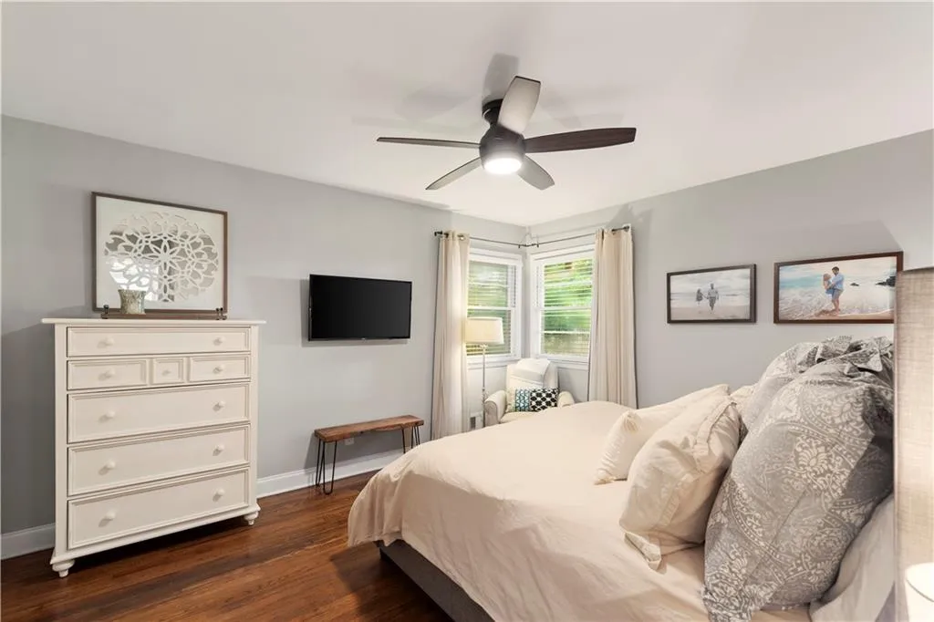 6800 Sunny Brook Lane, Sandy Springs, Georgia 30328, 4 Bedrooms Bedrooms, ,2 BathroomsBathrooms,Residential,Sold,6800 Sunny Brook Lane,6943346