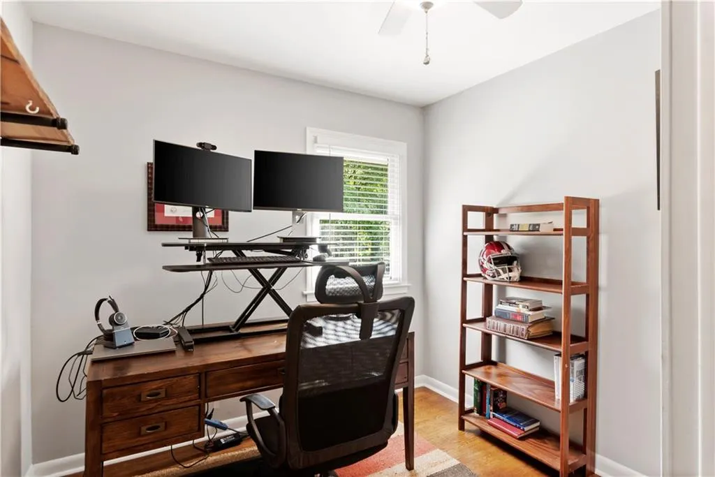 6800 Sunny Brook Lane, Sandy Springs, Georgia 30328, 4 Bedrooms Bedrooms, ,2 BathroomsBathrooms,Residential,Sold,6800 Sunny Brook Lane,6943346