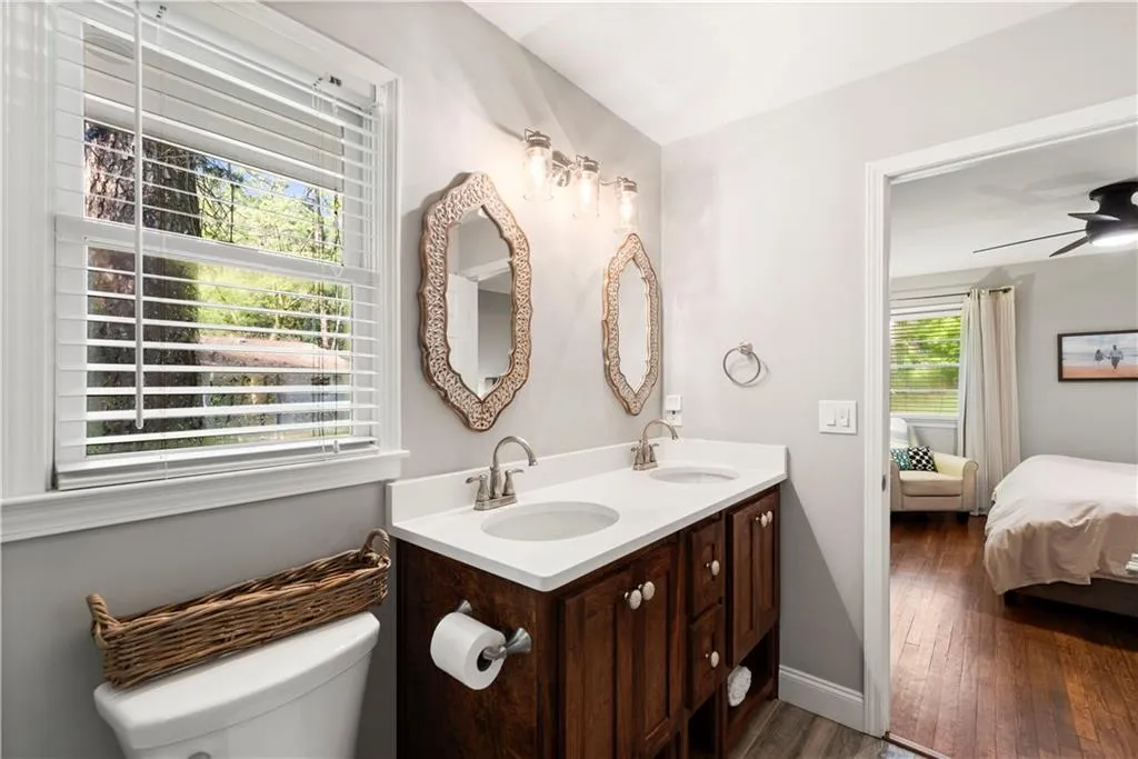 6800 Sunny Brook Lane, Sandy Springs, Georgia 30328, 4 Bedrooms Bedrooms, ,2 BathroomsBathrooms,Residential,Sold,6800 Sunny Brook Lane,6943346